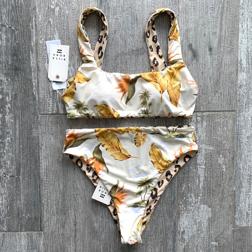 🔥🔥BILLABONG - REVERSIBLE SWEET SANDS BIKINI SET - Picture 3 of 10